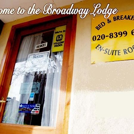 Broadway Lodge Bed And Breakfast Surbiton Exterior foto