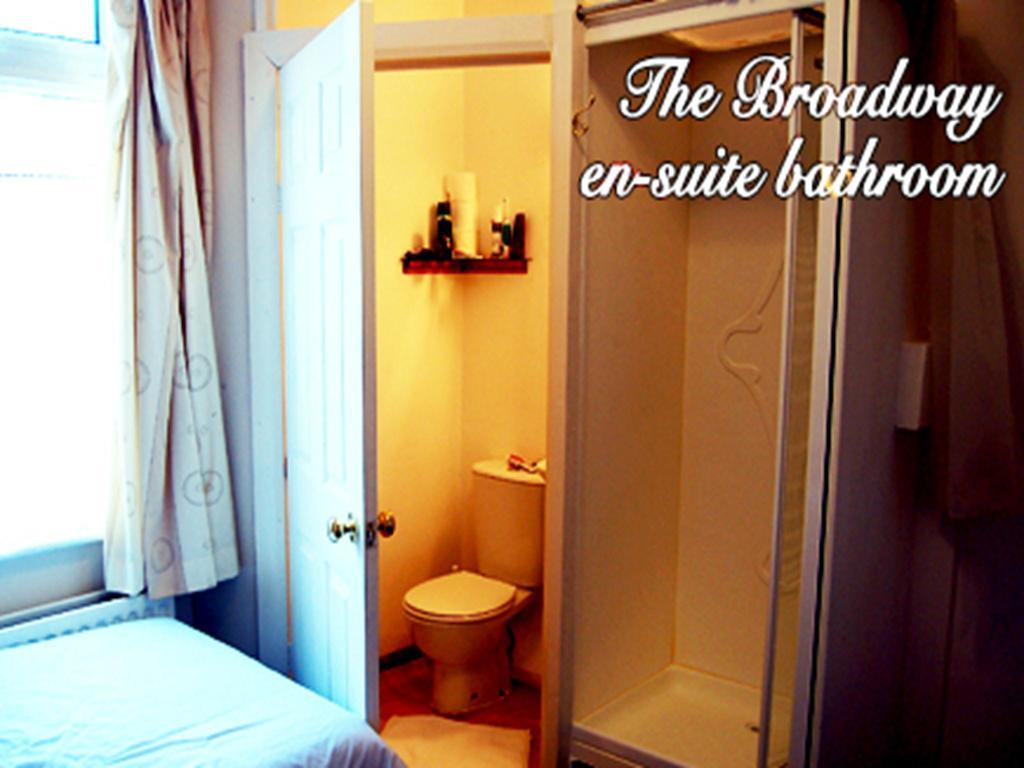 Broadway Lodge Bed And Breakfast Surbiton Habitación foto